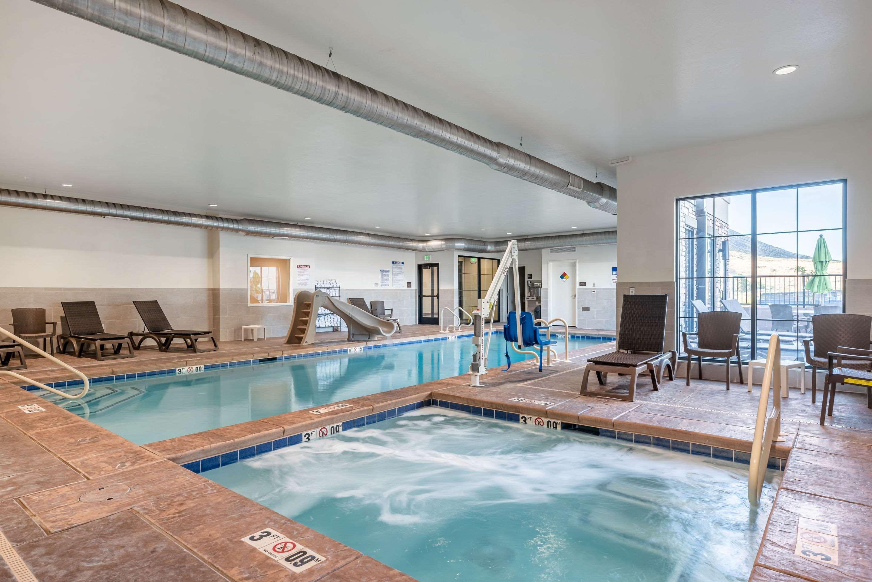 Comfort Inn & Suites Zion Park Area Гаррікейн Екстер'єр фото